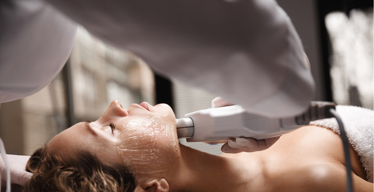 Hoida ikääntyvää ihoa säännöllisesti