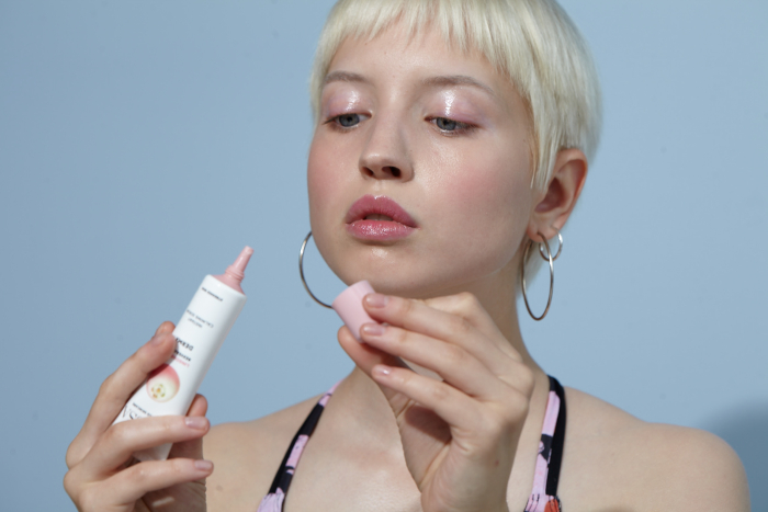 Vahvista talvi-ihon suojabarri&auml;&auml;ri&auml; uudistuneella MOSSA Derma+ -linjalla